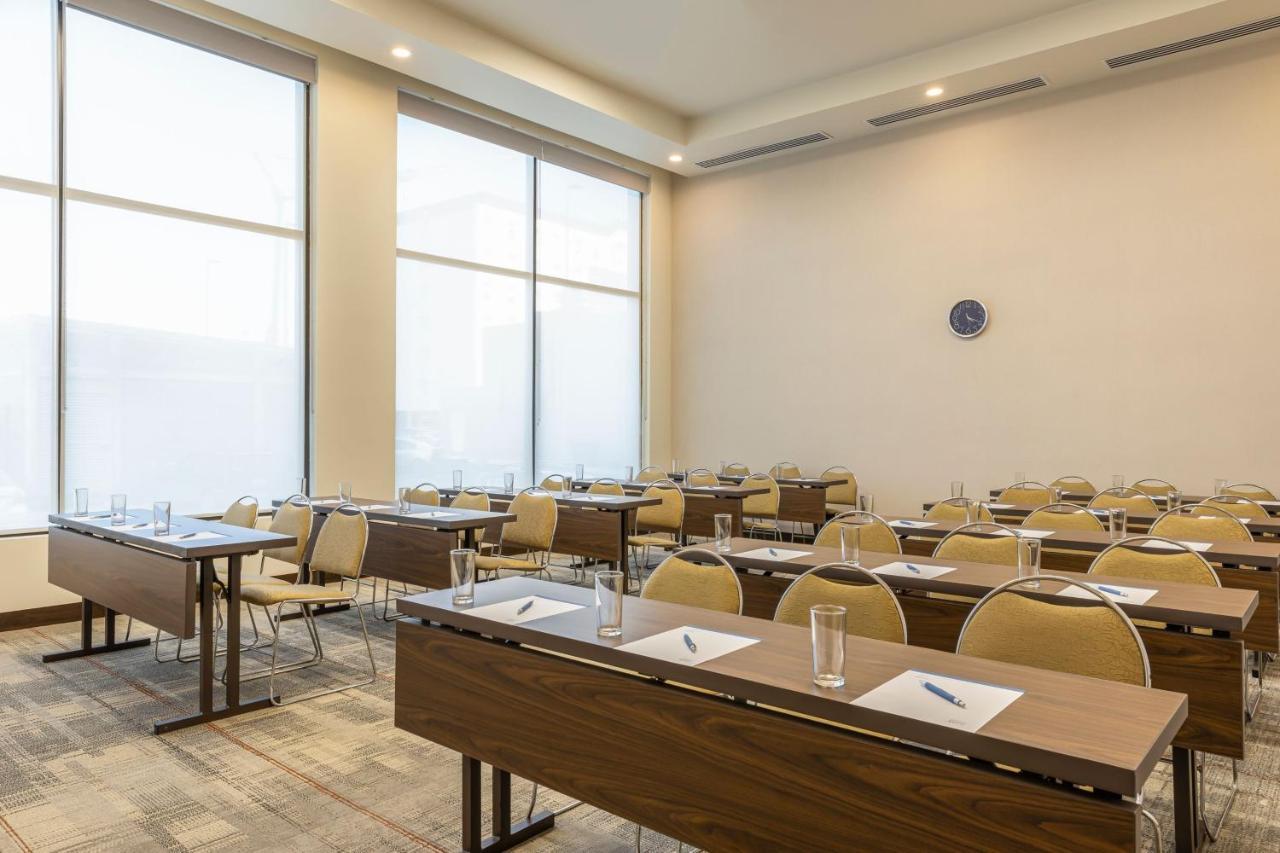 Four Points By Sheraton Monterrey Airport Apodaca Exterior foto